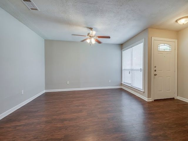 3423 Judge Dupree Drive, Dallas, TX 75241