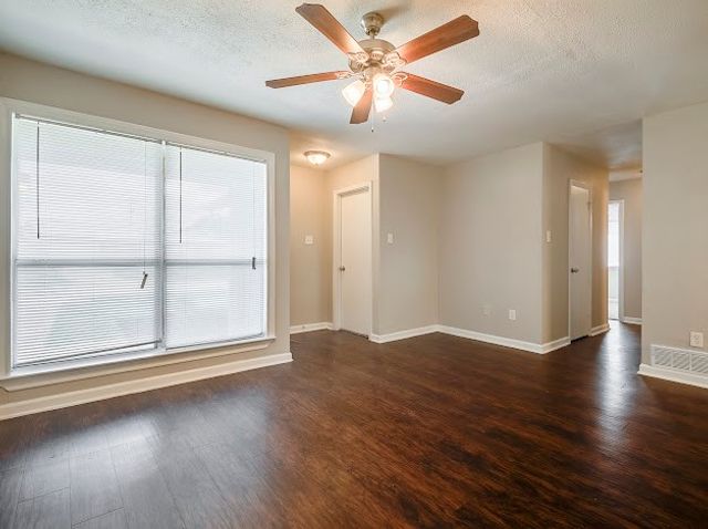 3423 Judge Dupree Drive, Dallas, TX 75241