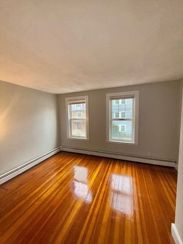 225 Florence St 225, Boston, MA 02131