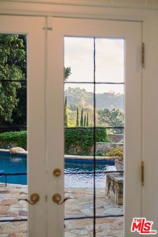 9631 Cedarbrook Drive, Beverly Hills, CA 90210