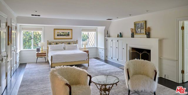 9631 Cedarbrook Drive, Beverly Hills, CA 90210