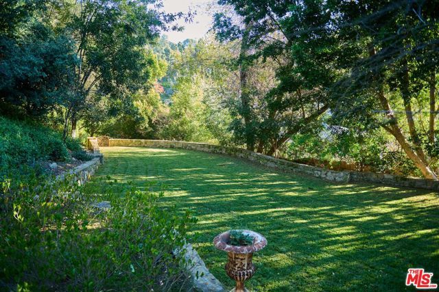 9631 Cedarbrook Drive, Beverly Hills, CA 90210