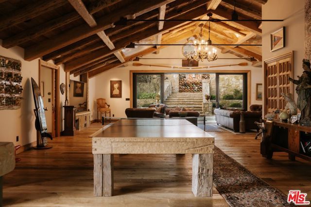 9631 Cedarbrook Drive, Beverly Hills, CA 90210