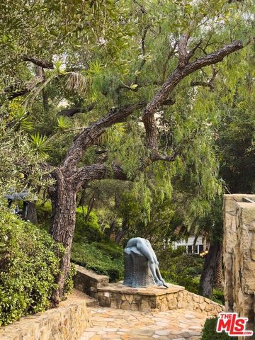 9631 Cedarbrook Drive, Beverly Hills, CA 90210