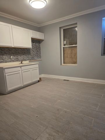 1224 W 64th Street, Chicago, IL 60636
