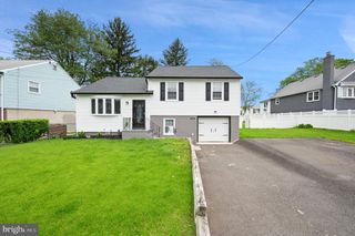 465 4TH AVENUE, Warminster, PA 18974
