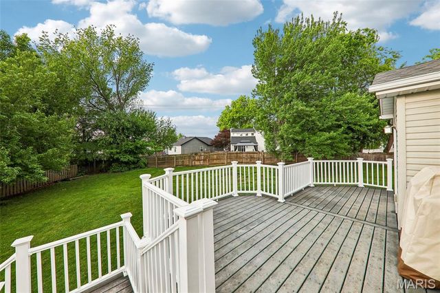 1433 Sportsmans Court, O'fallon, MO 63366