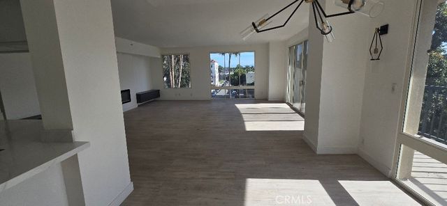 850 E Ocean Boulevard 301, Long Beach, CA 90802