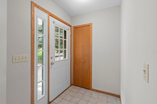 6939 Inverness Court 43, Inver Grove Heights, MN 55077