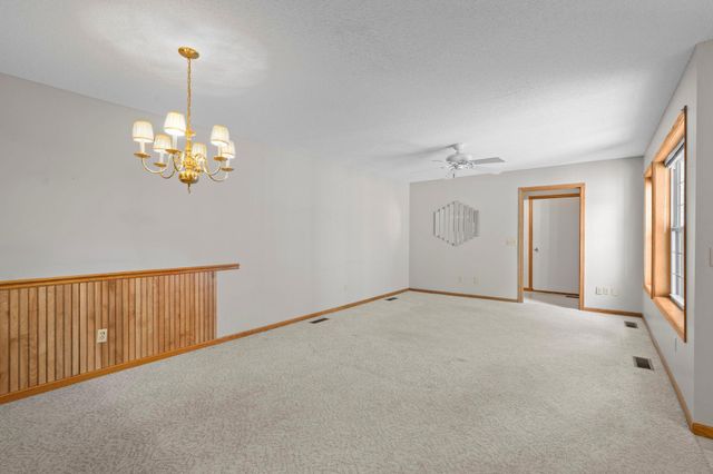 6939 Inverness Court 43, Inver Grove Heights, MN 55077