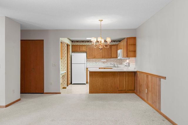 6939 Inverness Court 43, Inver Grove Heights, MN 55077