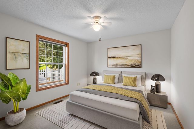 6939 Inverness Court 43, Inver Grove Heights, MN 55077