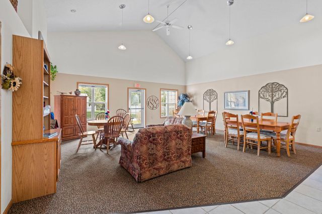 6939 Inverness Court 43, Inver Grove Heights, MN 55077