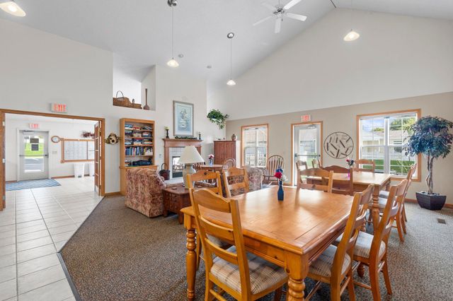 6939 Inverness Court 43, Inver Grove Heights, MN 55077