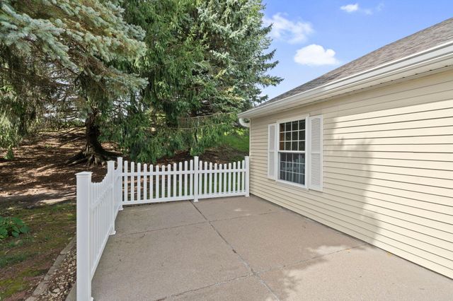 6939 Inverness Court 43, Inver Grove Heights, MN 55077