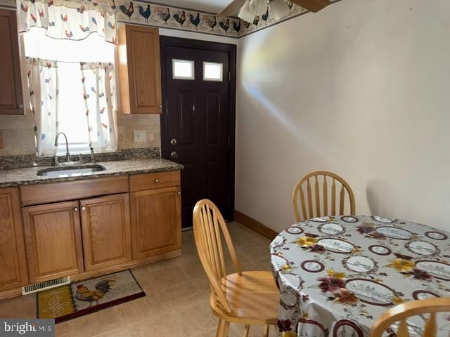 2643 S ALDER ST, Philadelphia, PA 19148
