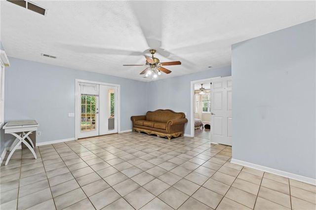 5555 Stone Trace, Gainesville, GA 30504