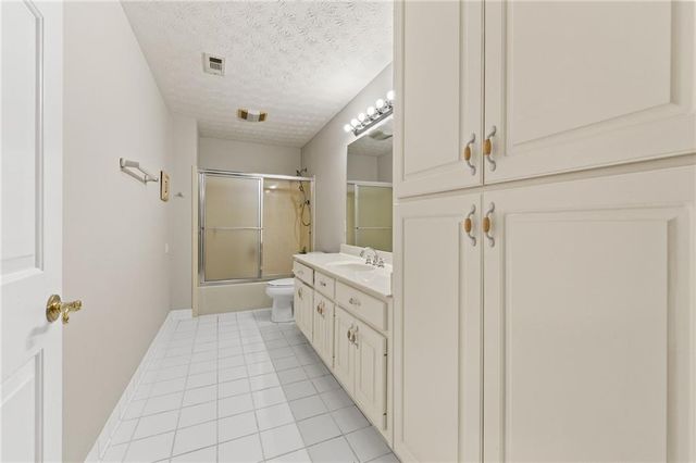 5555 Stone Trace, Gainesville, GA 30504