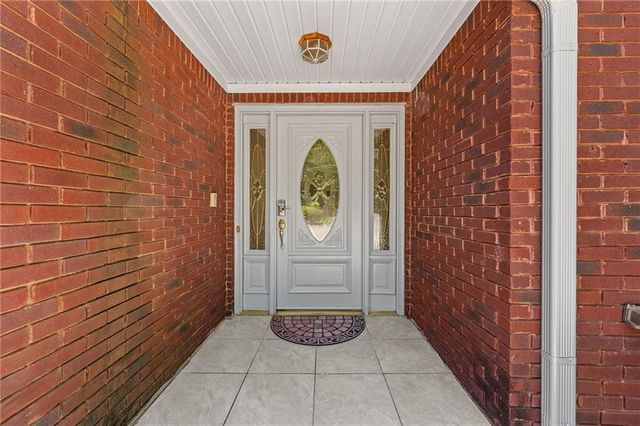 5555 Stone Trace, Gainesville, GA 30504