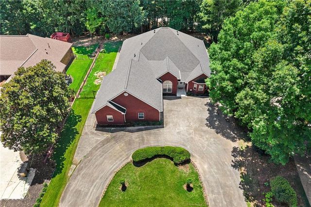 5555 Stone Trace, Gainesville, GA 30504