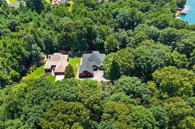 5555 Stone Trace, Gainesville, GA 30504