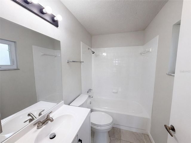 4610 DEVON AVENUE, Lakeland, FL 33813