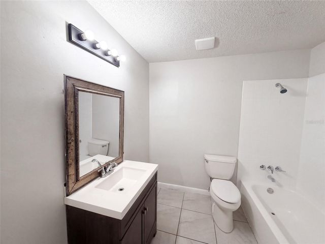 4610 DEVON AVENUE, Lakeland, FL 33813