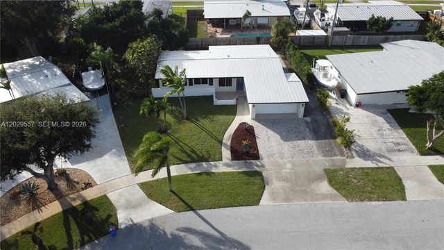 436 Gull Court, North Palm Beach, FL 33408