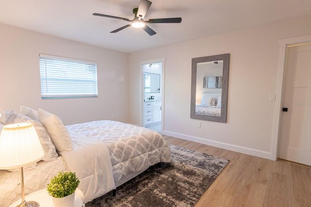 1115 SOUTHERN PINE LANE, Sarasota, FL 34243
