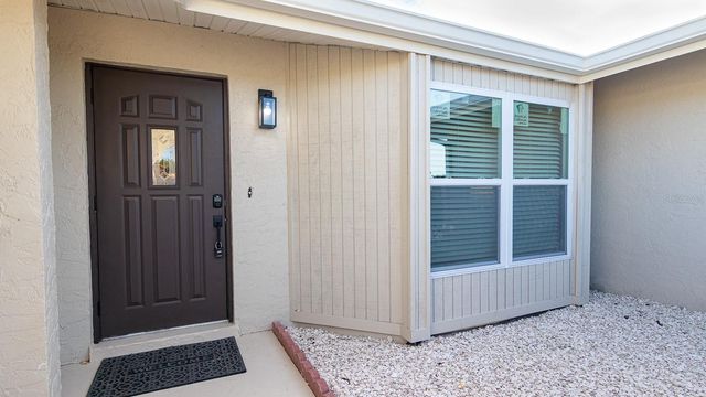 1115 SOUTHERN PINE LANE, Sarasota, FL 34243