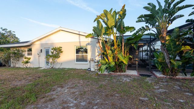 1115 SOUTHERN PINE LANE, Sarasota, FL 34243