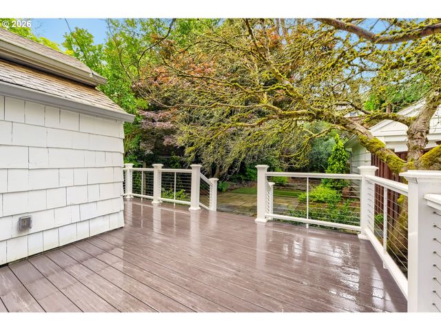 3325 Ne SISKIYOU St, Portland, OR 97212