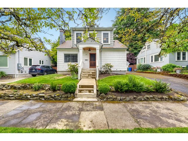 3325 Ne SISKIYOU St, Portland, OR 97212