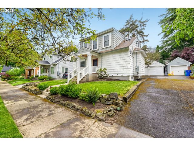 3325 Ne SISKIYOU St, Portland, OR 97212