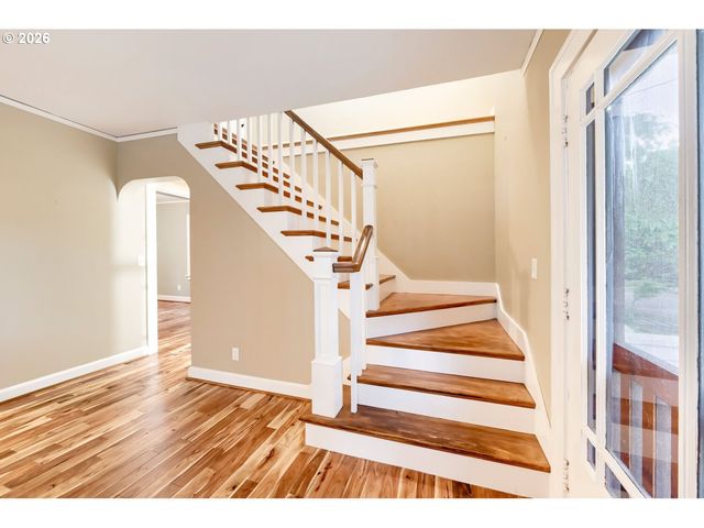 3325 Ne SISKIYOU St, Portland, OR 97212