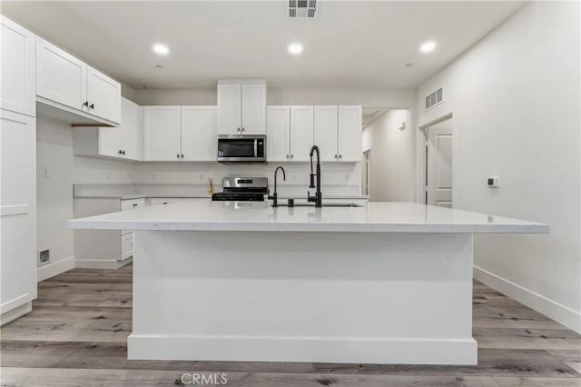 4067 Summer, Corona, CA 92883