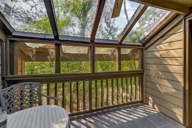 262 Sugarberry Circle, Houston, TX 77024