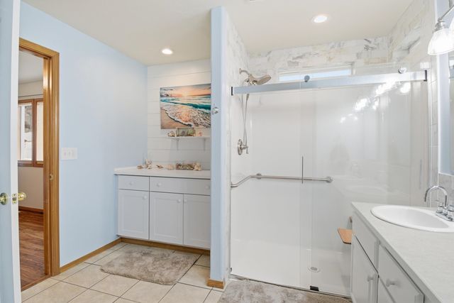 801 E Huron Dr, Spokane, WA 99208