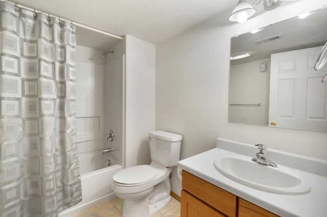 801 E Huron Dr, Spokane, WA 99208