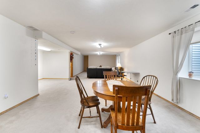 801 E Huron Dr, Spokane, WA 99208