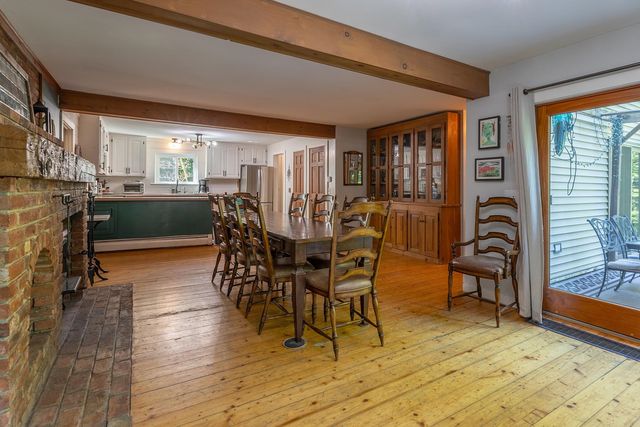 560 New Ireland Road, Manchester, VT 05255