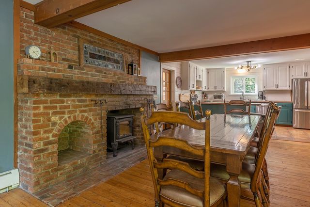 560 New Ireland Road, Manchester, VT 05255
