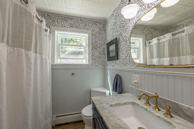 560 New Ireland Road, Manchester, VT 05255