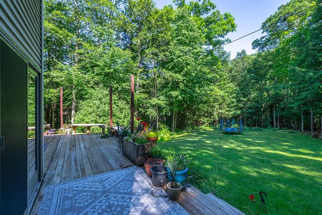 560 New Ireland Road, Manchester, VT 05255