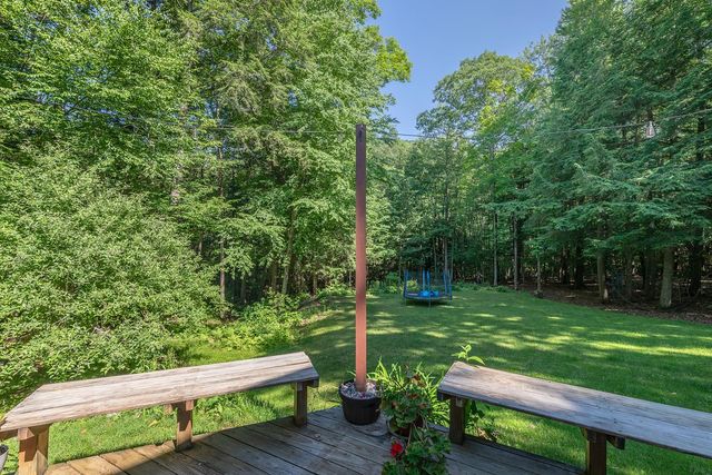 560 New Ireland Road, Manchester, VT 05255