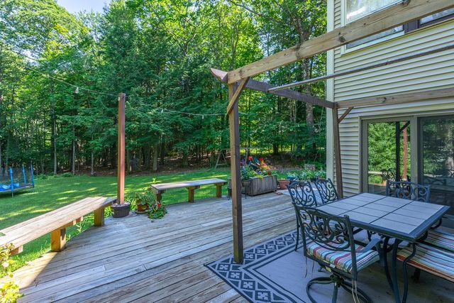 560 New Ireland Road, Manchester, VT 05255