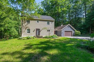 560 New Ireland Road, Manchester, VT 05255
