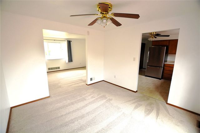 229 Springwood Drive, Penn Hills, PA 15147