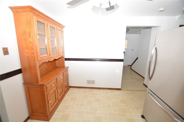 229 Springwood Drive, Penn Hills, PA 15147