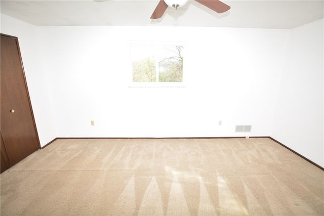 229 Springwood Drive, Penn Hills, PA 15147